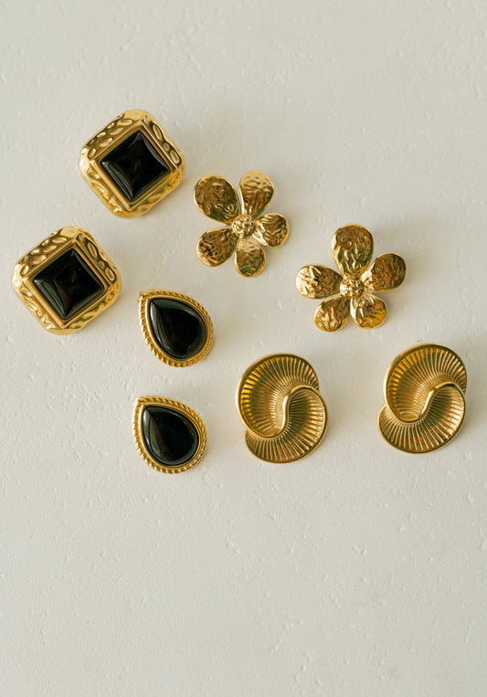 Black Onyx Teardrop Rope Studs