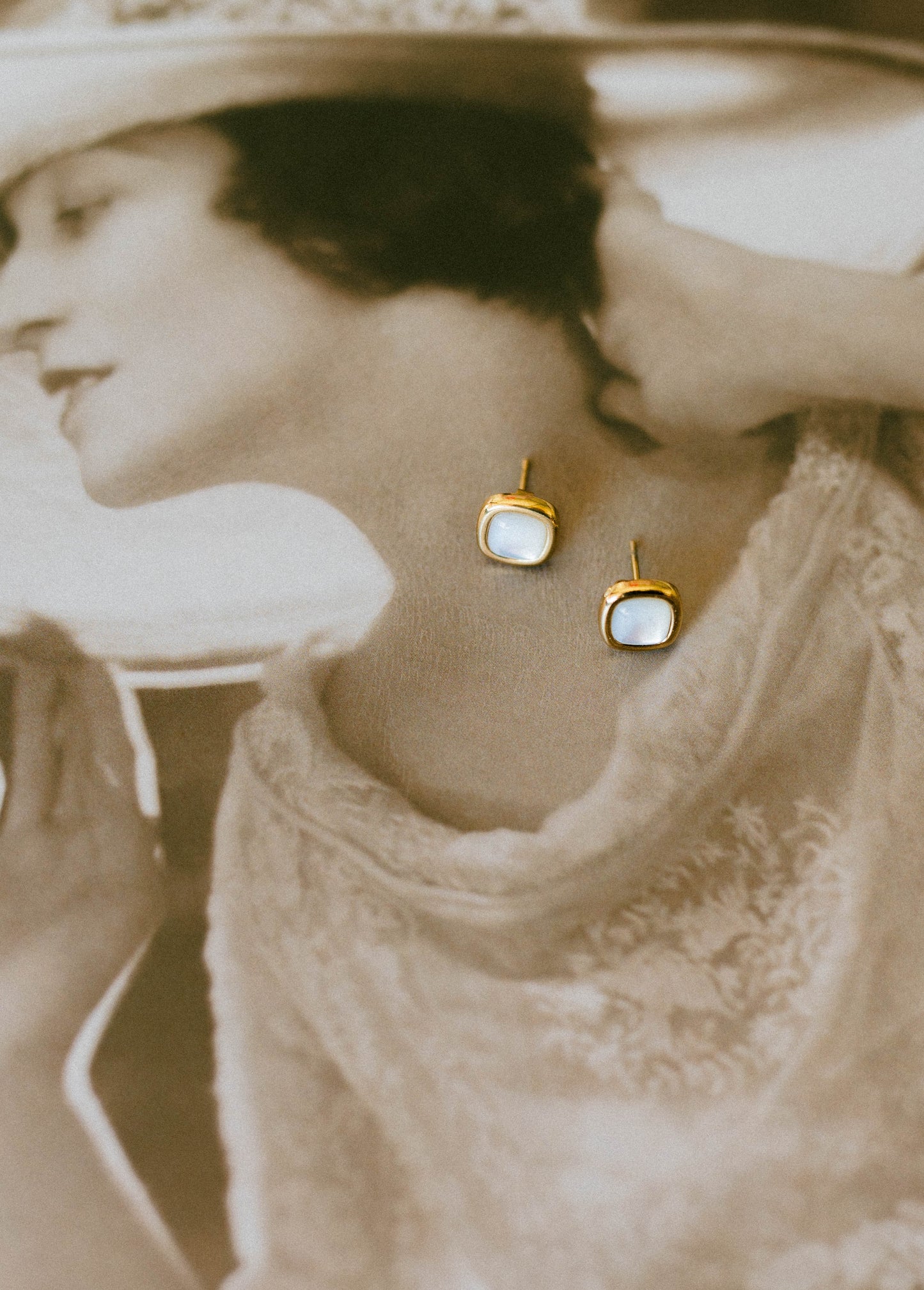 Mother of Pearl Square Stud Earrings