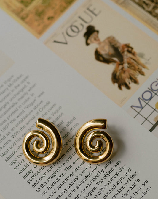 Swirl Studs β Gold