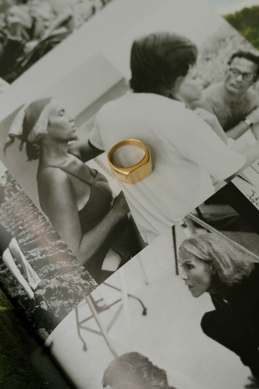 Signet Ring – Gold