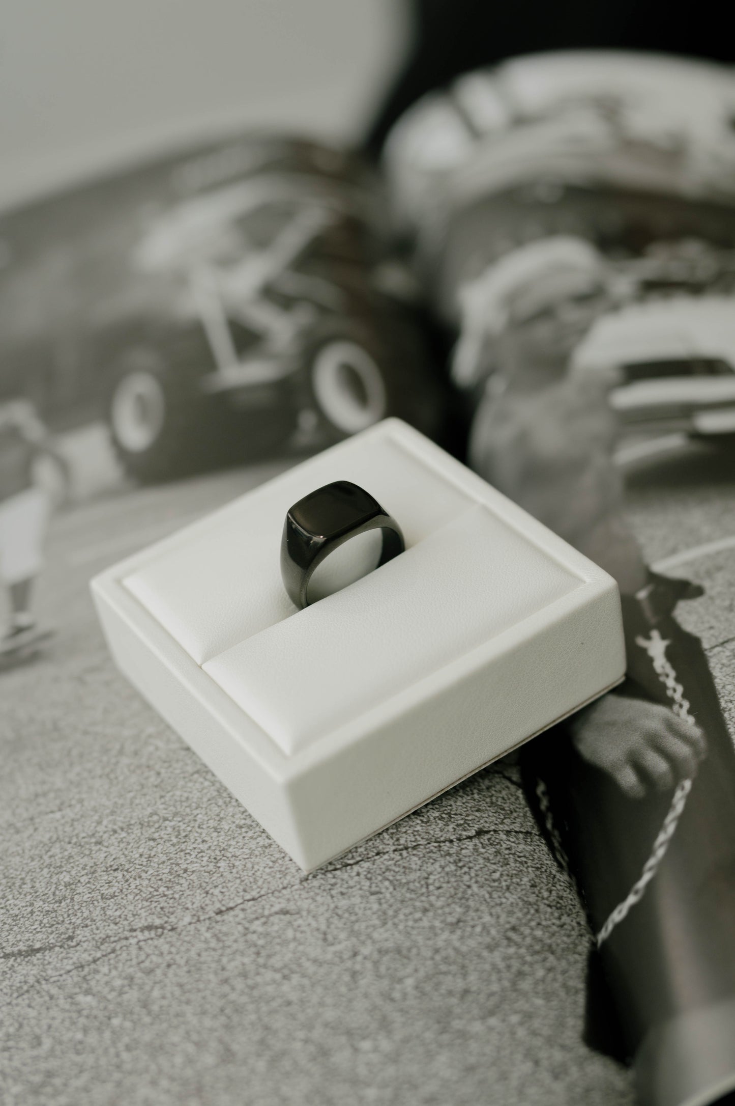 Signet Ring – Black