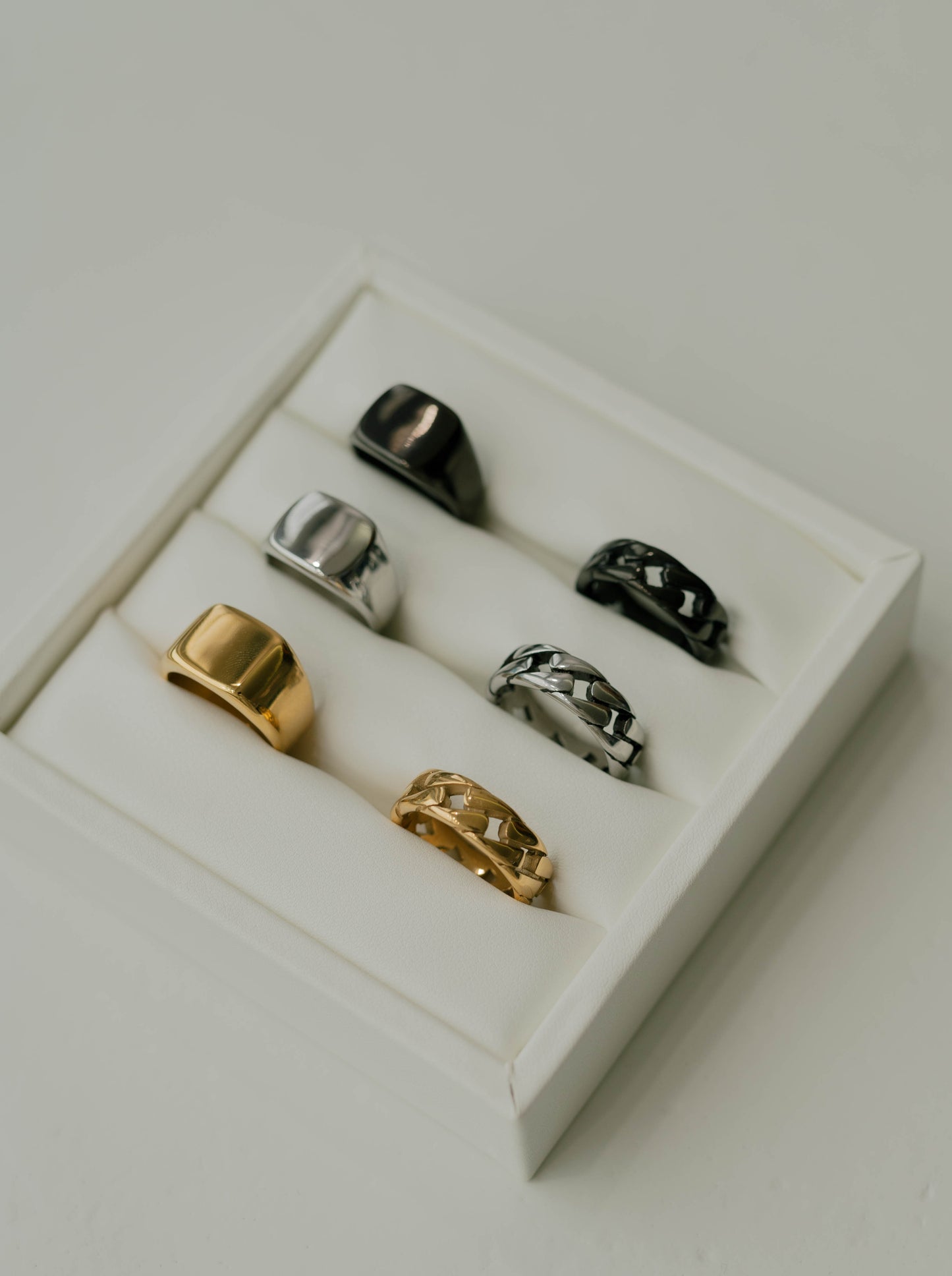 Cuban Link Ring – Black