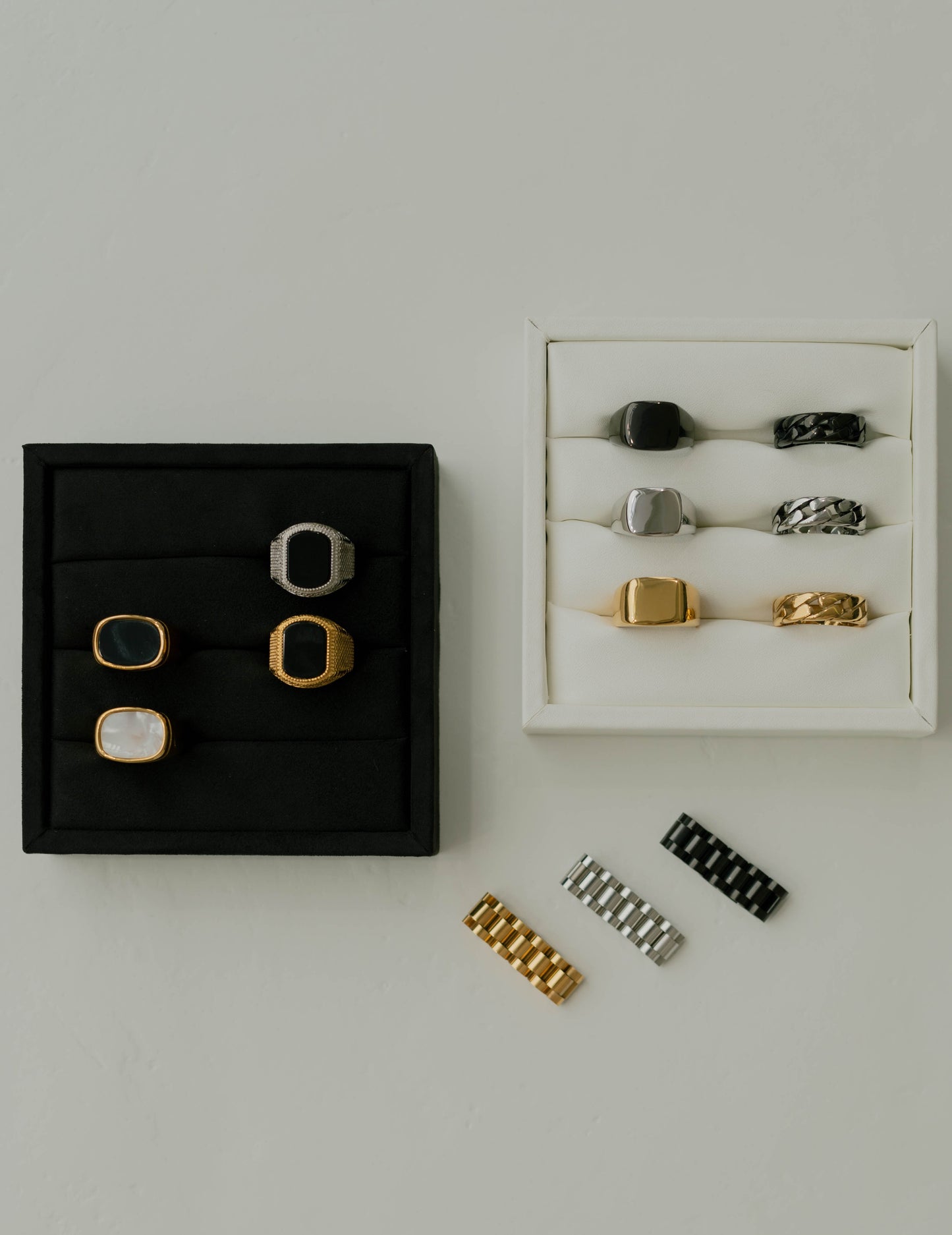Rectangle Signet Ring – Mother of Pearl