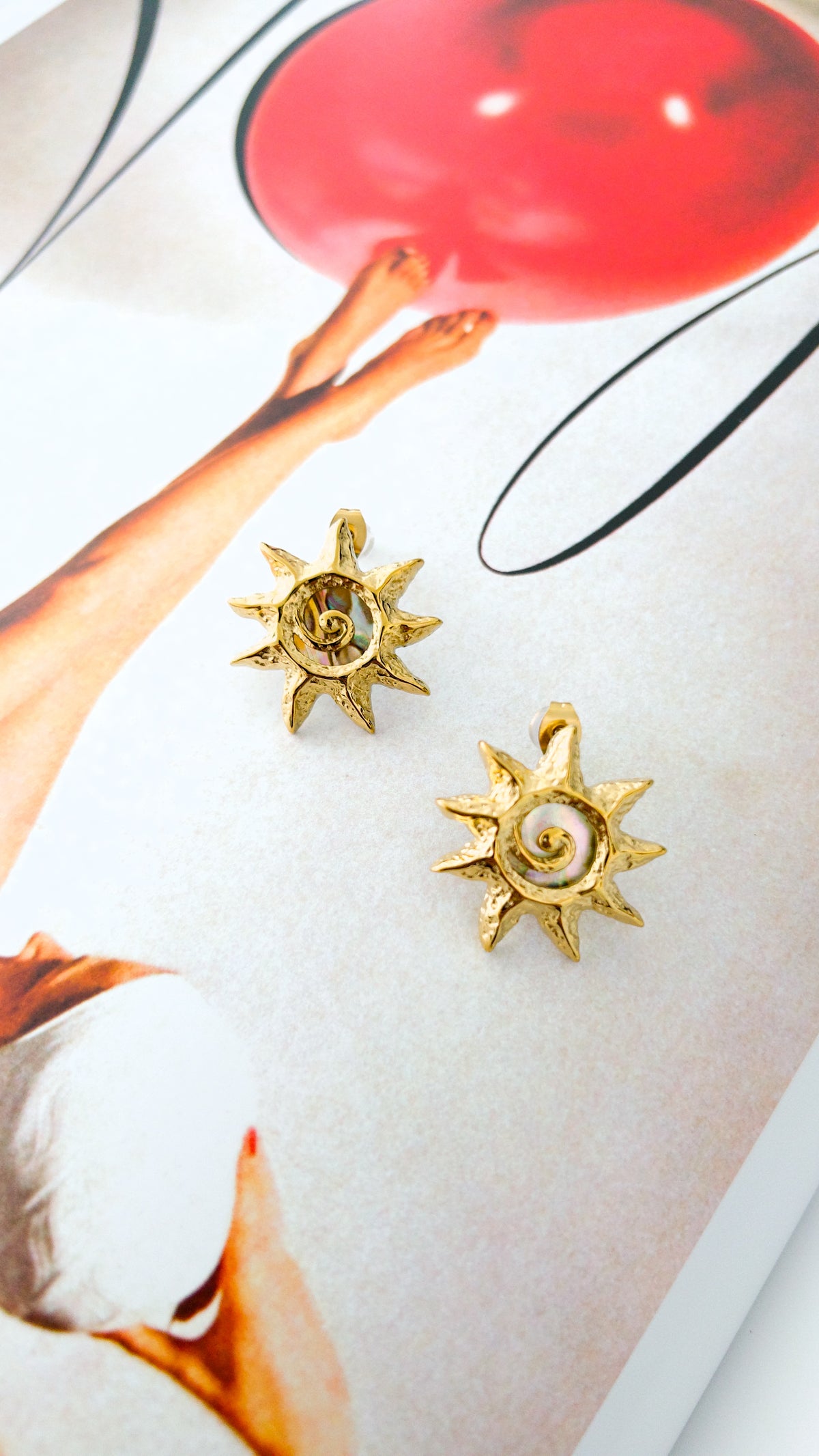 Sole Mare Stud Earrings