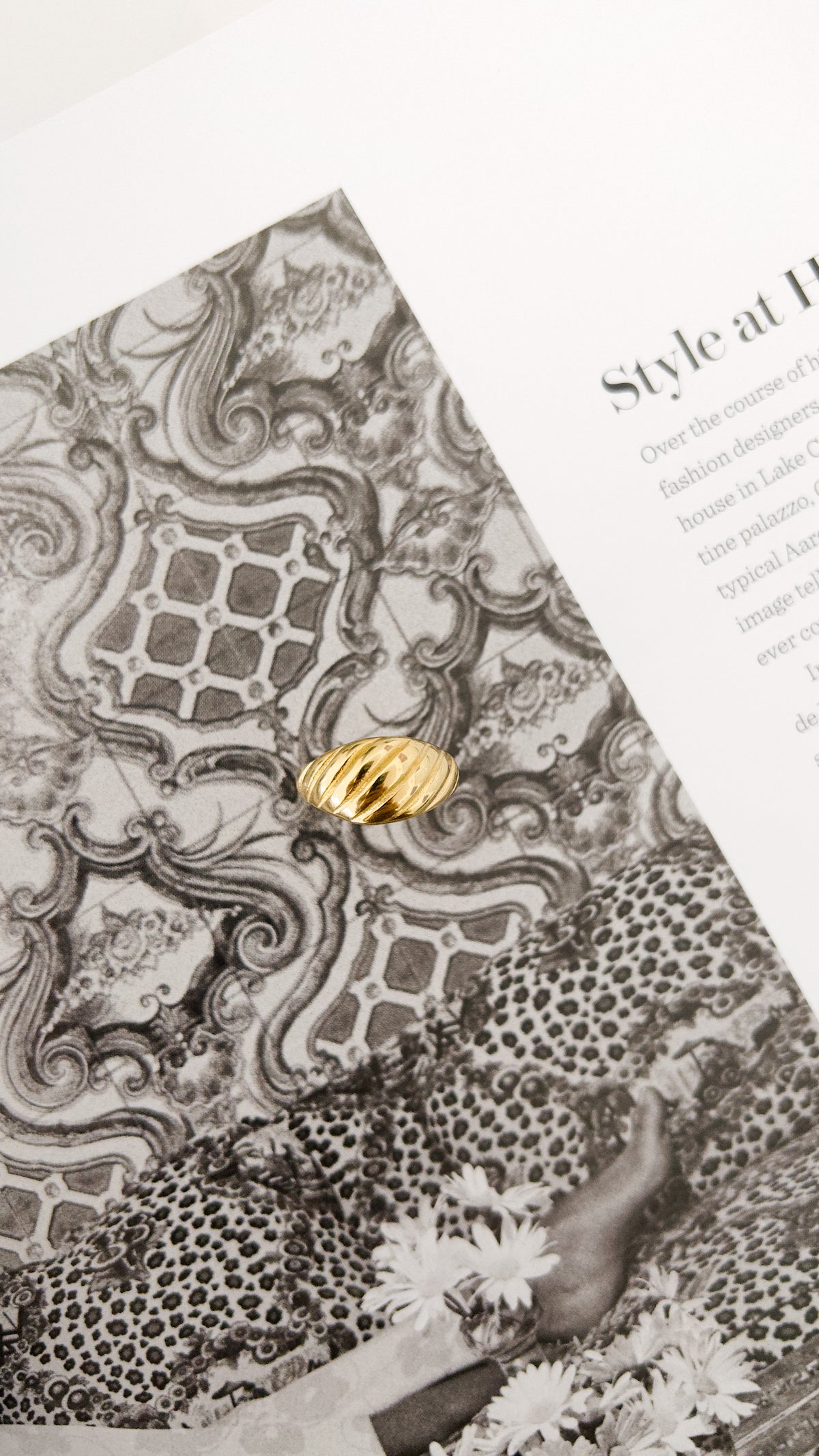 CROISSANT DOME RING – GOLD