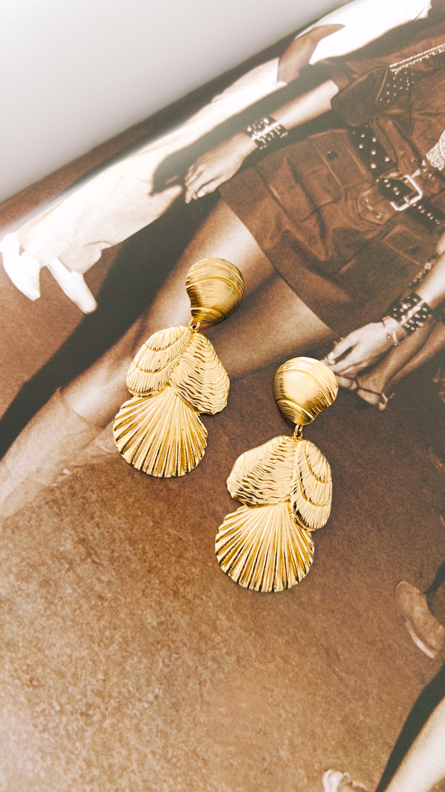 Conchiglia Grande Earrings