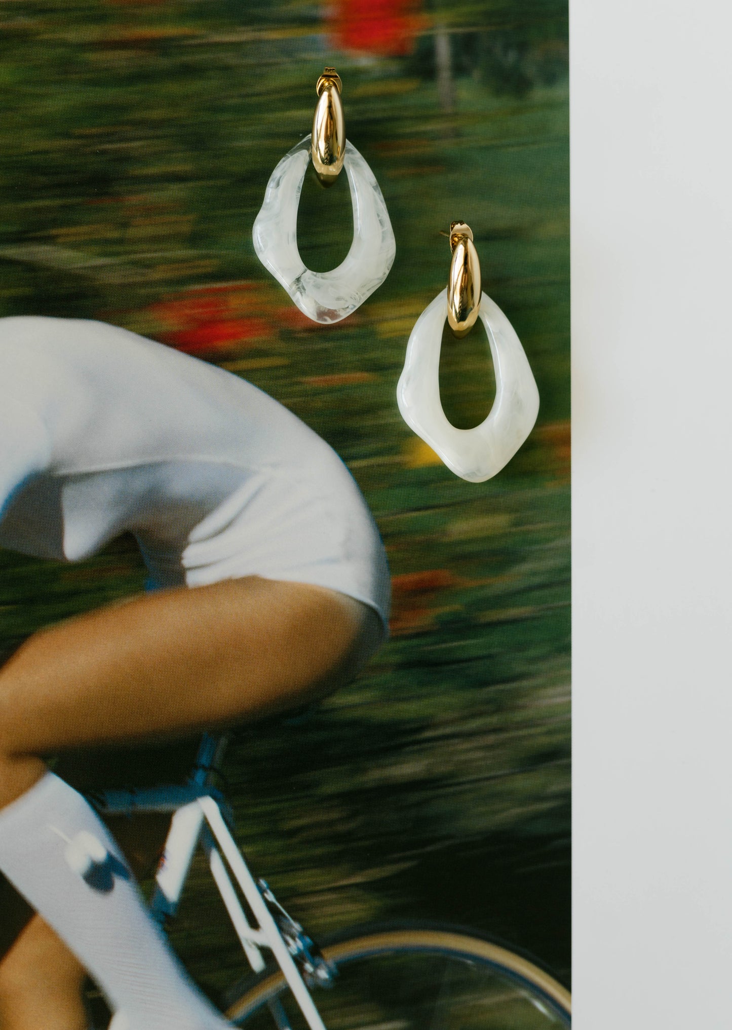 Sculpted Drop Earrings – Ivory Gold