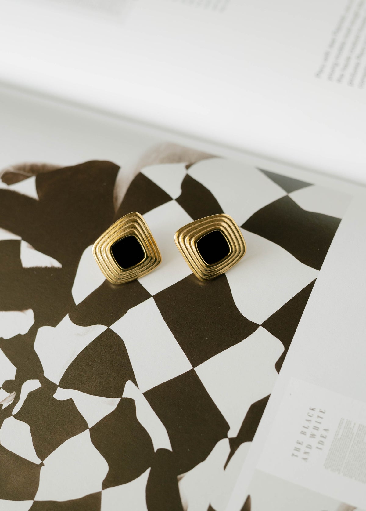 Vintage Onyx Crest Earrings