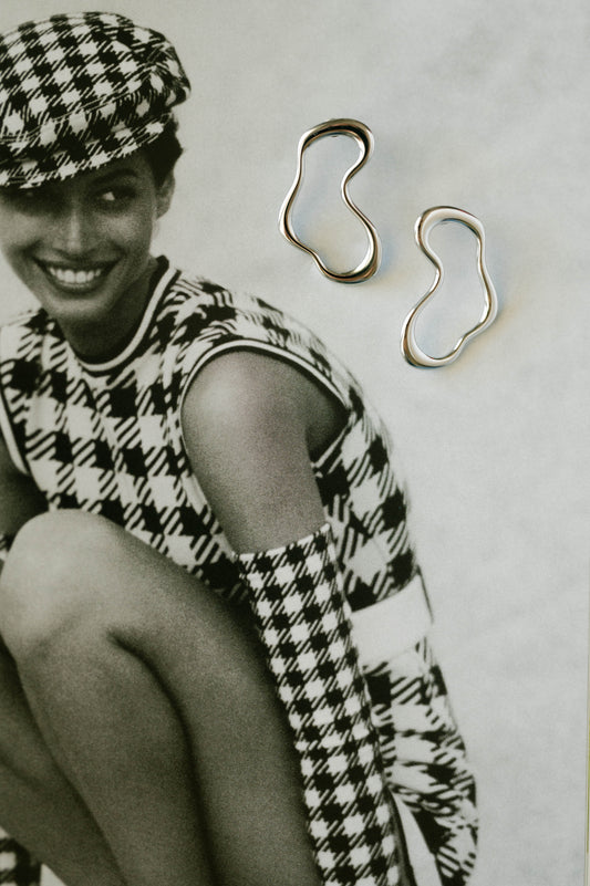 Fluid Wave Earrings – Silver