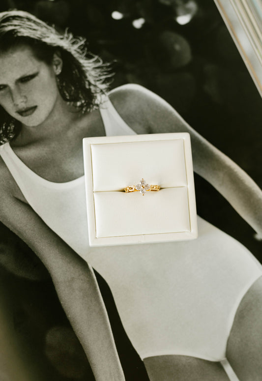 Luxe Clover Crystal Ring