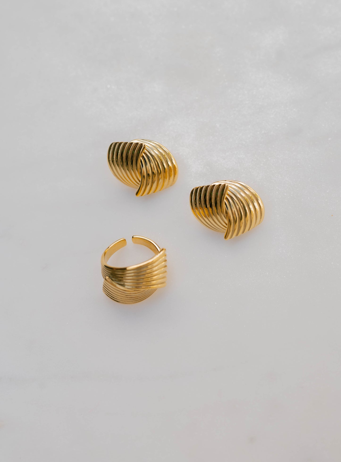 Ribbed Open Ring