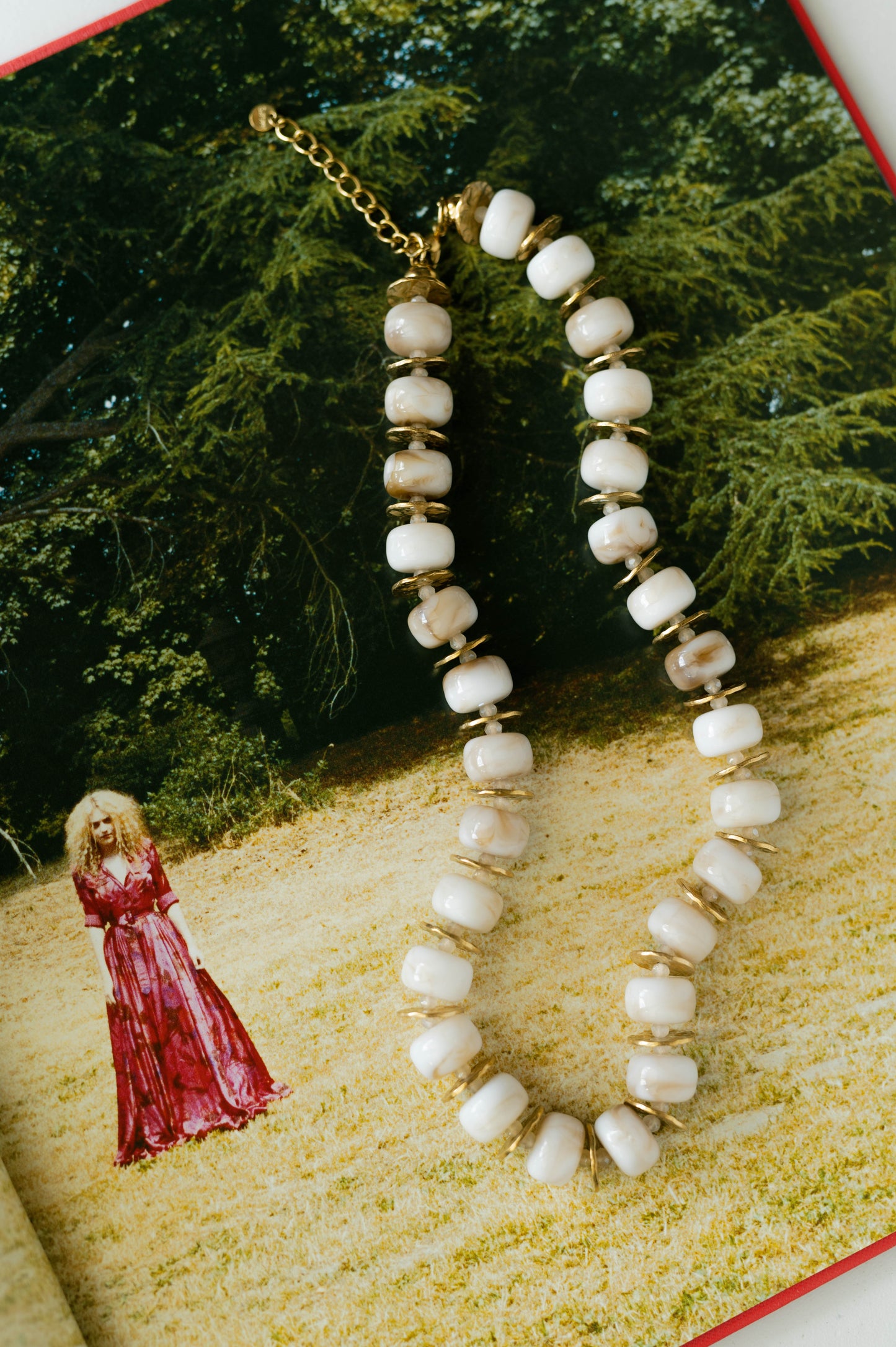 Textured Bead Necklace – Ivory