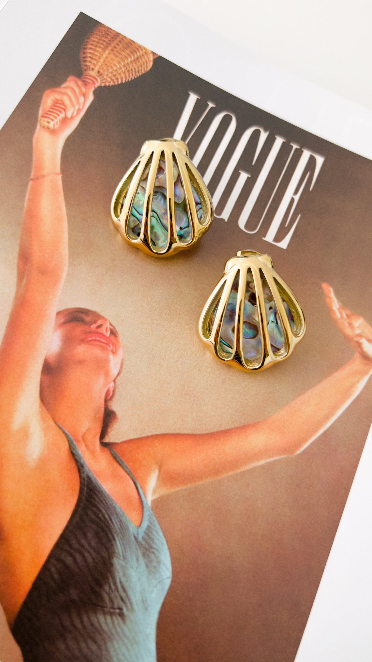 Capri Shell Stud Earrings